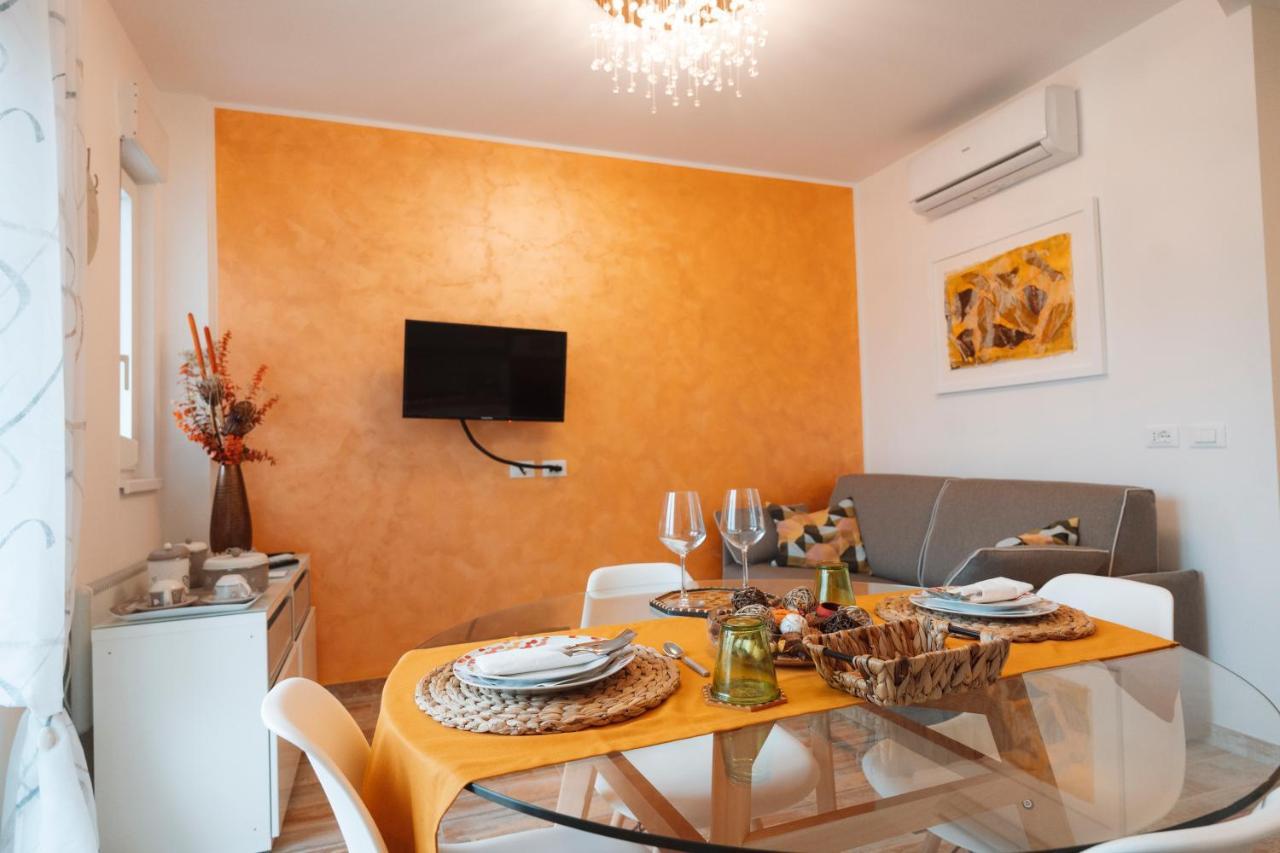 Apartament San Giusto Elegante Bilocale Con Balcone E Vista Triest Zewnętrze zdjęcie