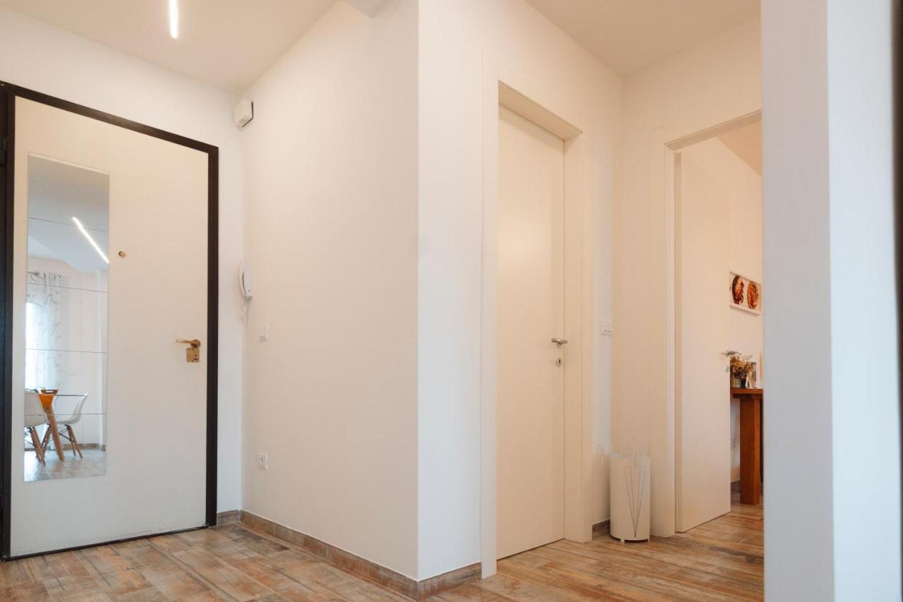 Apartament San Giusto Elegante Bilocale Con Balcone E Vista Triest Zewnętrze zdjęcie