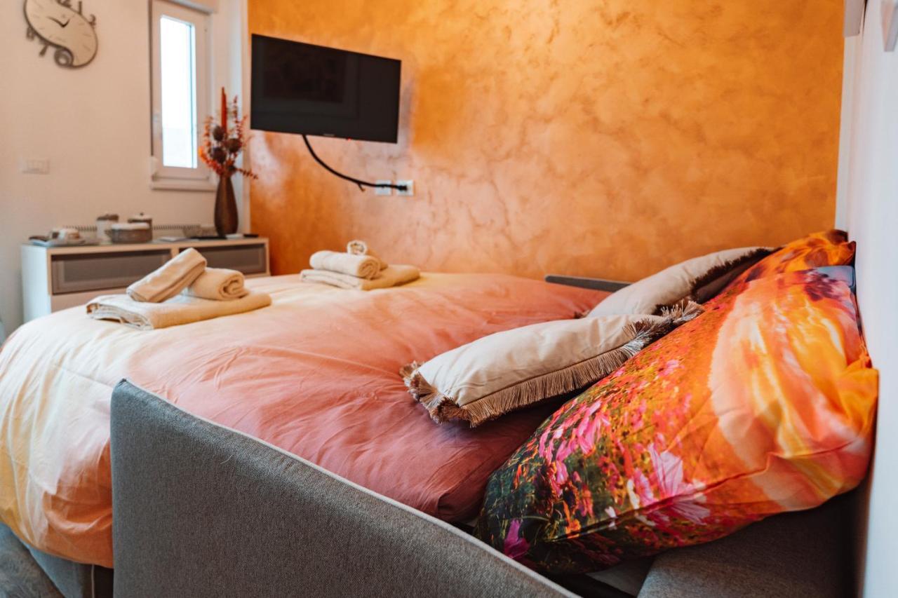 Apartament San Giusto Elegante Bilocale Con Balcone E Vista Triest Zewnętrze zdjęcie